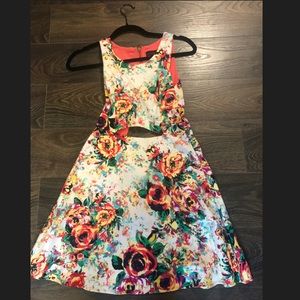 Floral print A-line Material Girl Dress
